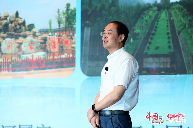 周宇松:多点布局做强优势 推进扶风乡村全面振兴