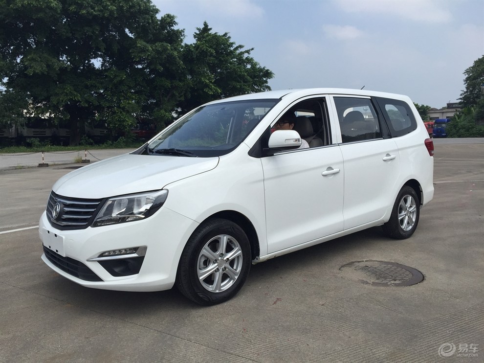 2016-05-21                 空间      风行s500继承了东风