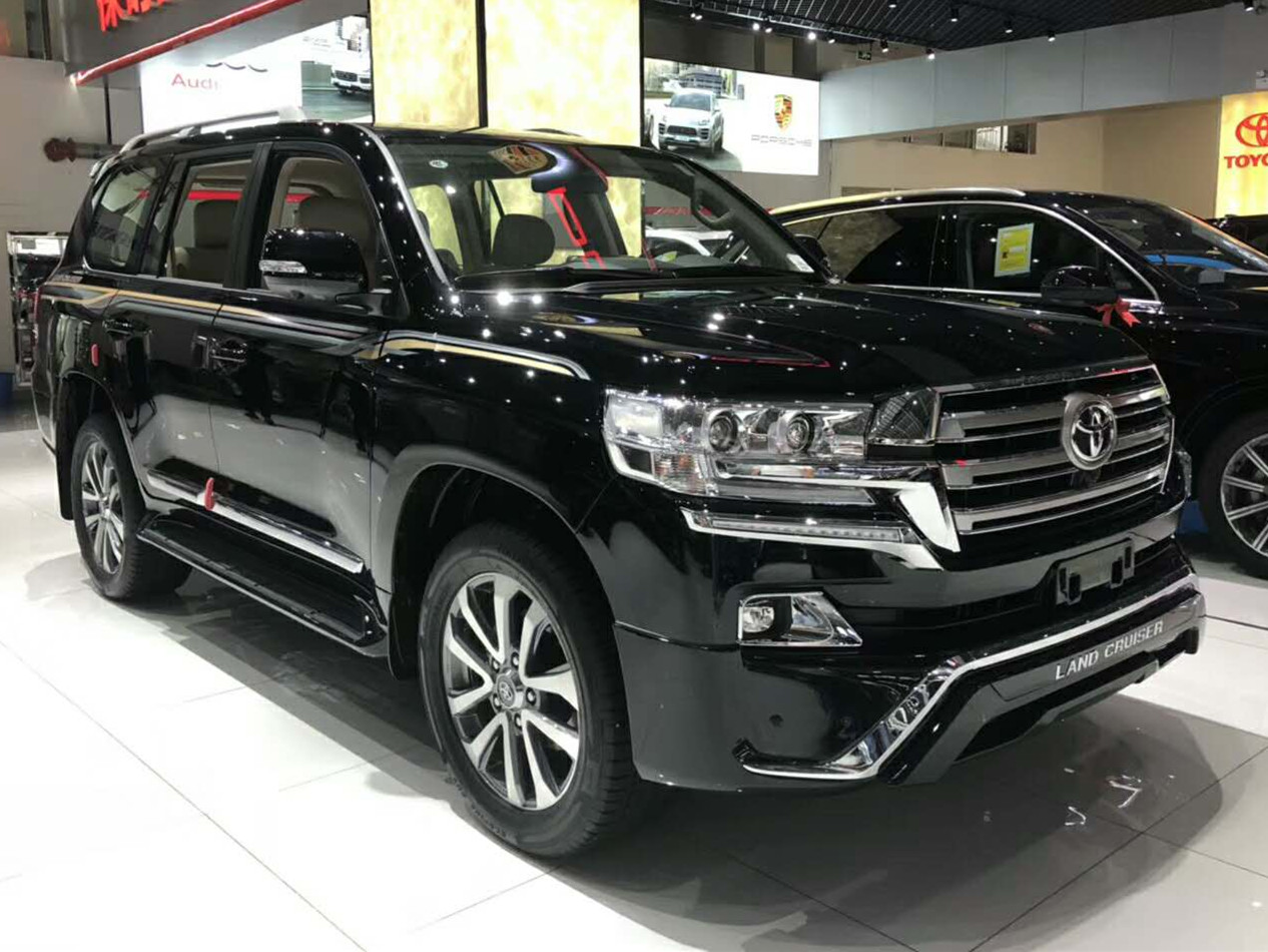 酷路泽4.0黑色越野车 港口公司国庆放价