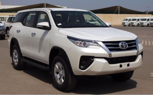 17款丰田奔跑者现车 性价比超合适