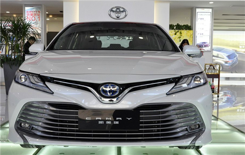 凯美瑞10月最底价活动期间礼包相送