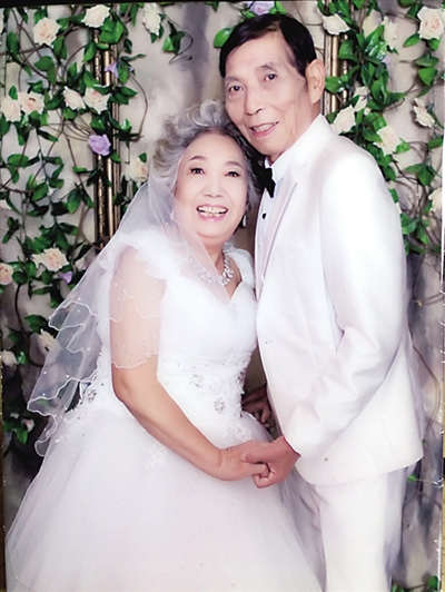 84岁的李春华爷爷和81岁的陈均惠奶奶,今年刚好是结婚的第60个年头,这