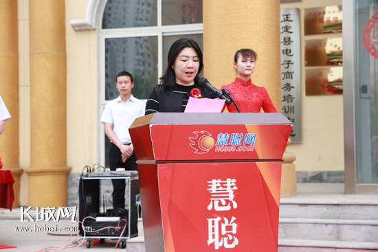 河北慈氏基金会理事长,河北省文化交流协会会长陈泉州先生在讲话中说