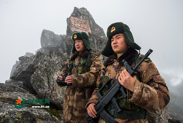 藏南解放军新设哨所图片