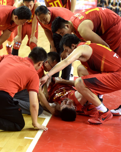 李慕豪扣爽了太空易附体 周琦伤无碍王哲林被遗忘