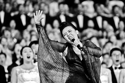 千人高唱《黄河船夫曲》