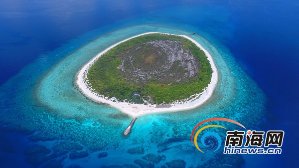 瞰海南航拍三沙永乐群岛甘泉剔透晋卿苍翠