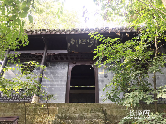 王阳明曾经居住的"何陋轩".李兴双 摄