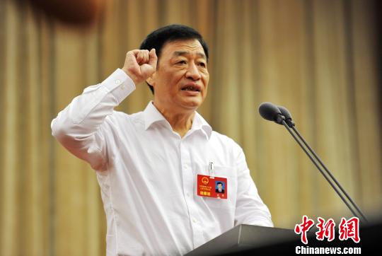 江西省新任省长刘奇宣誓就职并作表态发言图