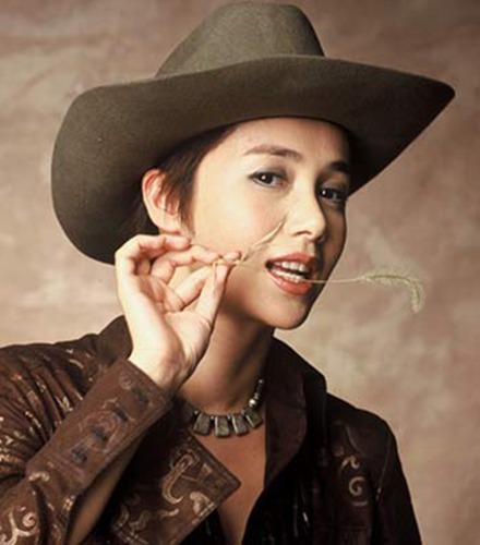 蒋雯丽与顾长卫儿子最新近照曝光 儿子神似父亲