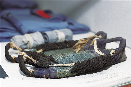 红军当年穿过的草鞋 拍摄于綦江博物馆