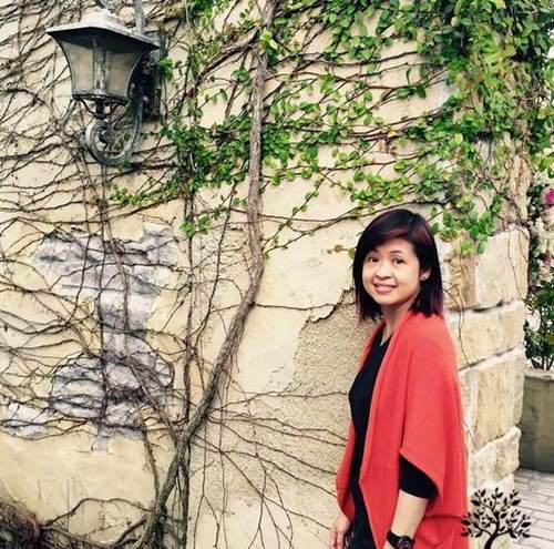 关佩琳现就职于香港国泰航空公司任职广告部.