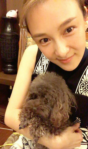 "梦萍"乐珈彤变"网红脸" 没想到她儿子那么帅