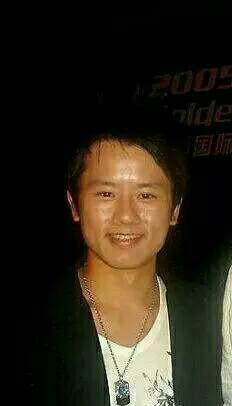 当红男星生活照 胡歌最帅 张杰土到解放前_手机凤凰网