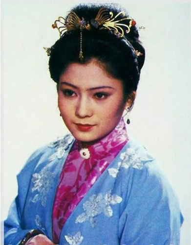 赵姨娘这张据说是因为过分漂亮被换成别人了.你说冤不冤?