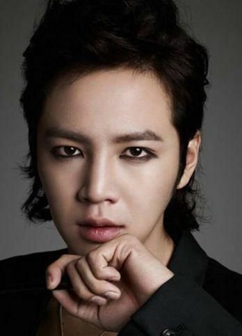 用眼线的男生不一定就是娘炮 盘点画眼线酷媚勾人的男星