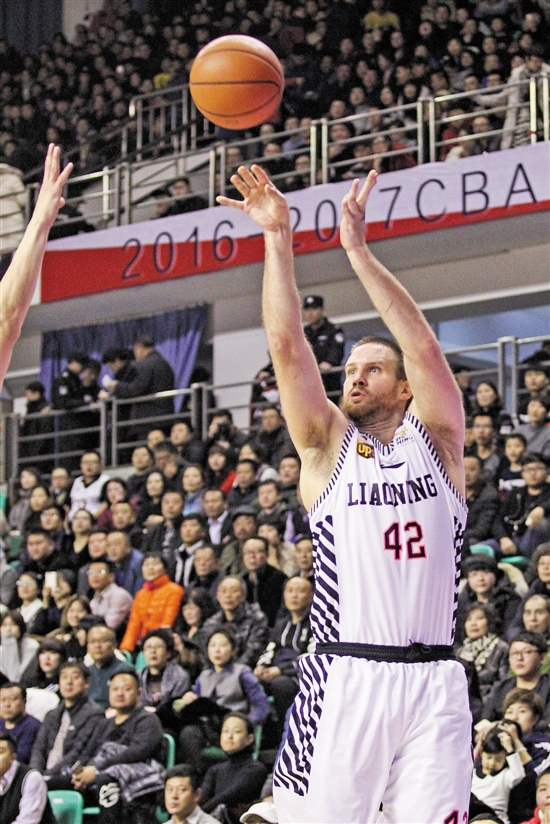 辽宁队兰多夫的远投