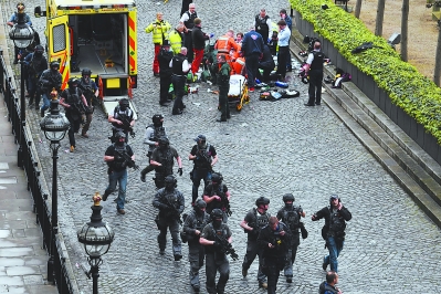 伦敦突发恐袭 凶手被击毙