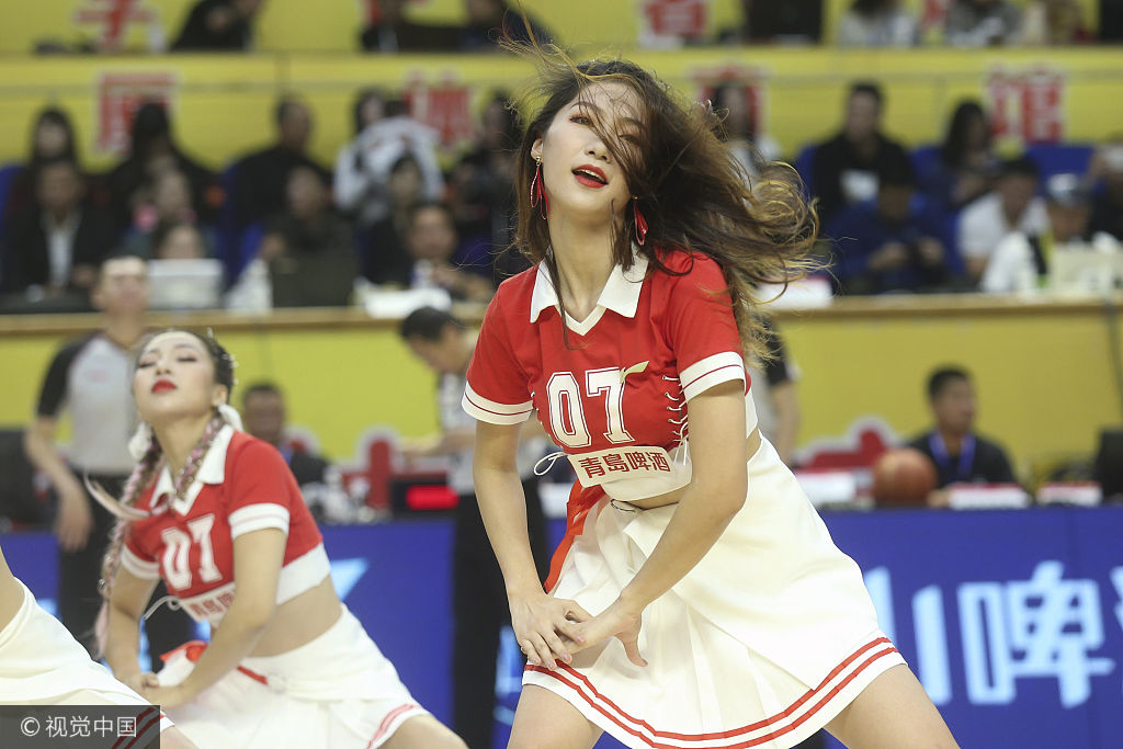 cba宝贝热辣舞蹈 点燃赛场气氛