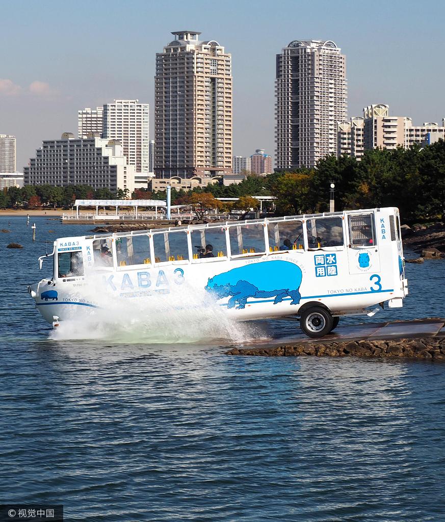 日本水陆两用巴士正式运行