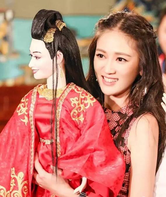 秋天换个发型怎么样?"水果头"我看行!_凤凰网资讯_凤凰网