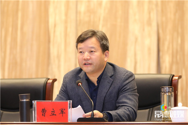 周德睿:坚定信心奋发作为 把开放强市产业立市继续推向前进