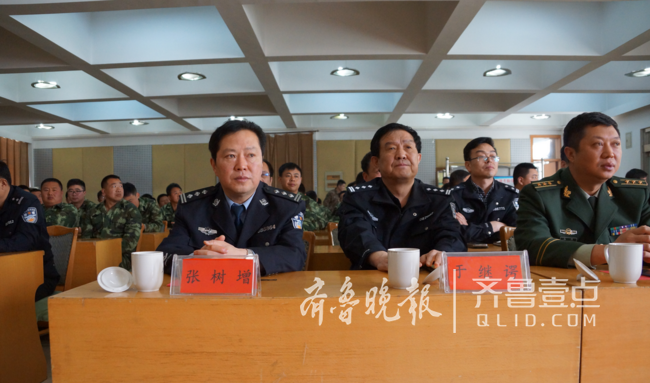 聊城为新训大队送上慰问演出