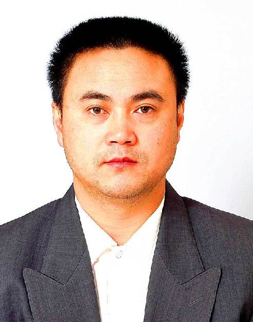 基层采访20年--记西部开发报社总编辑杨龙